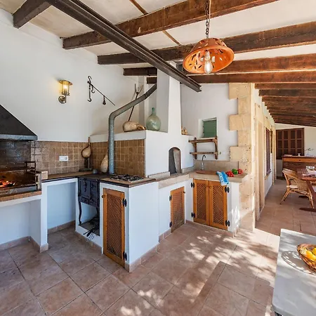 Country For 6 * Pollença